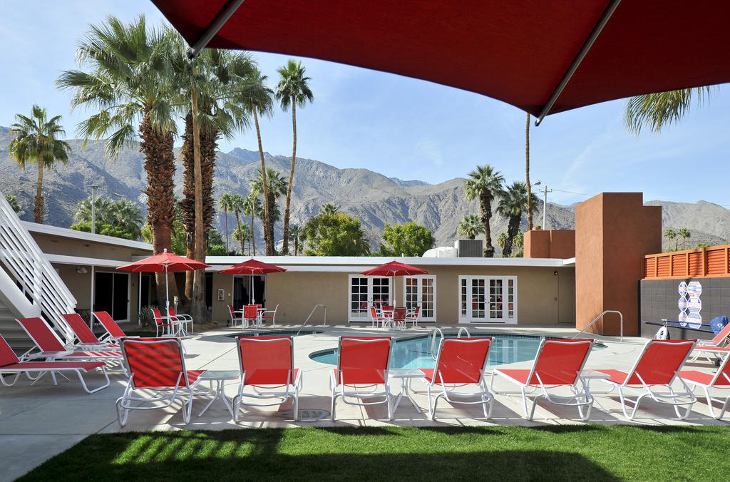 Bearfoot Inn - Clothing Optional Hotel For Gay Men Palm Springs Luaran gambar